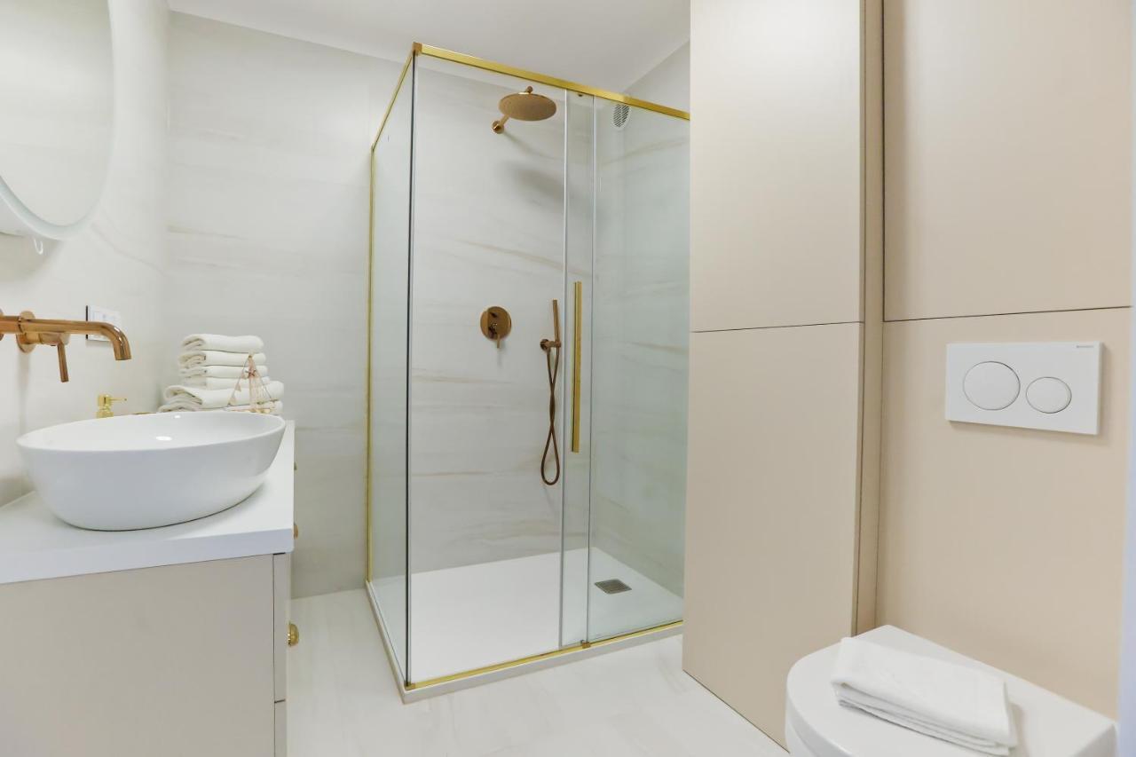 M&K Apartamenty Sailors Golden Yacht, Gdansk - Wyspa Sobieszewska Gdańsk Exterior foto